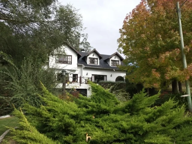 Casas, chalets en Venta — HECTOR Y FRANCISCA