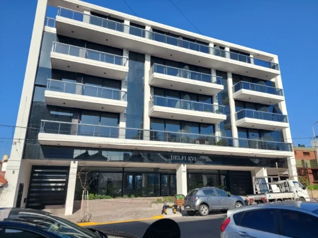 Departamentos, pisos y semipisos en Venta — LA RIOJA 3520