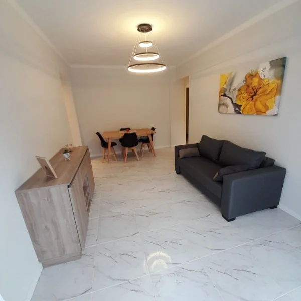 Departamentos, pisos y semipisos en Venta — Moreno 2417