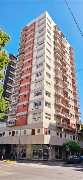 Departamentos, pisos y semipisos en Venta — H. YRIGOYEN 1987