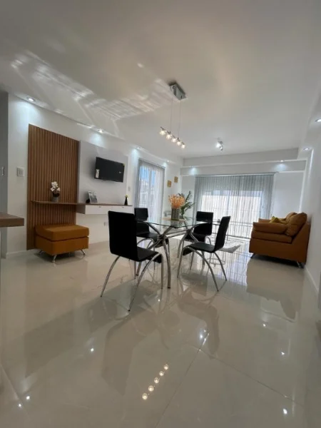 Departamentos, pisos y semipisos en Venta — Belgrano 2374