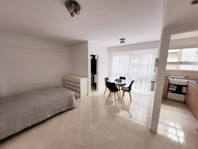 Departamentos, pisos y semipisos en Venta — Entre Ríos 2259