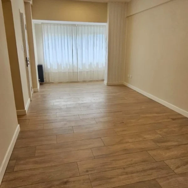 Departamentos, pisos y semipisos en Venta — San Martin 3260