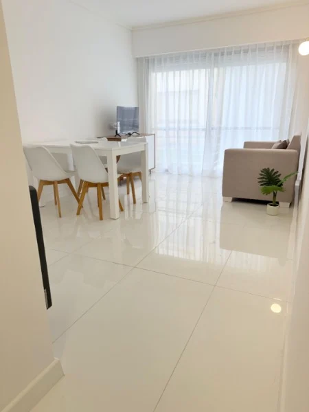 Departamentos, pisos y semipisos en Venta — San Martín 2661