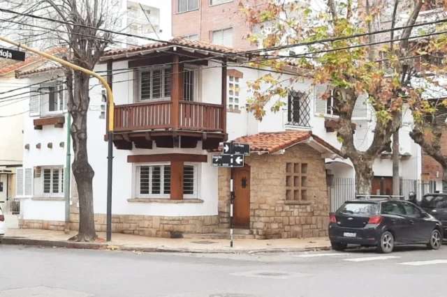 Casas, chalets en Alquiler — FALUCHO 3000