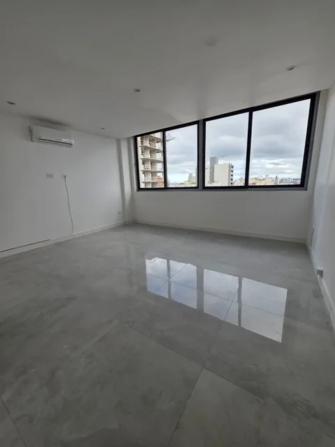 Oficinas en Alquiler — Rawson 3274