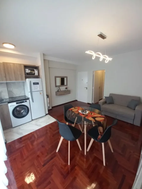 Departamentos, pisos y semipisos en Venta — Av. Pedro Luro