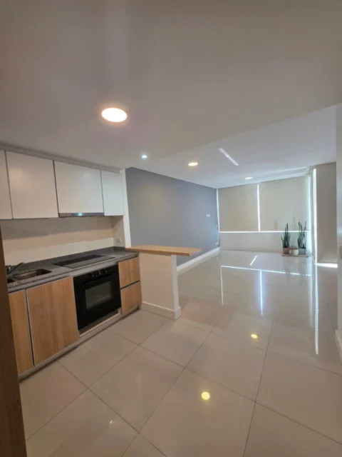 Departamentos, pisos y semipisos en Alquiler — Av. Luro 3900