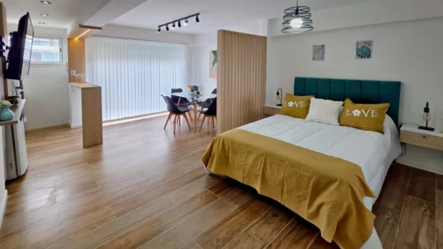 Departamentos, pisos y semipisos en Venta — Sarmiento 2493