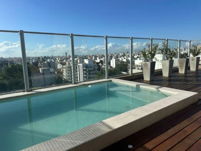Departamentos, pisos y semipisos en Venta — Sarmiento 3300