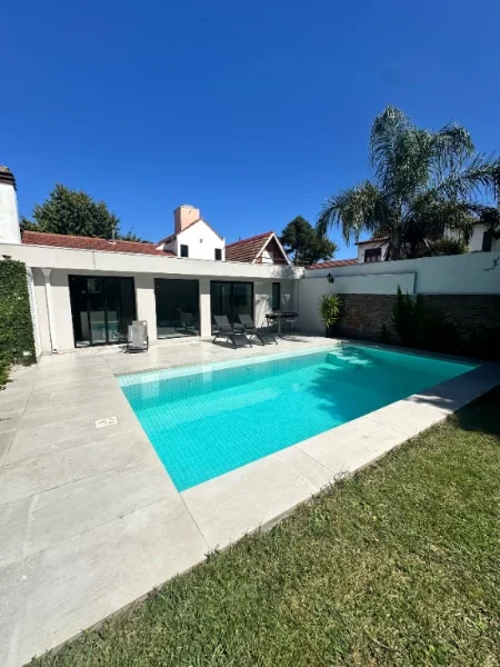 Casas, chalets en Venta — Juan a Peña 5663