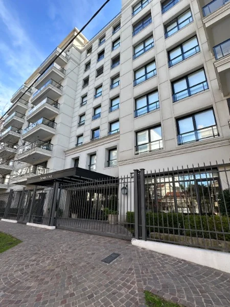 Departamentos, pisos y semipisos en Venta — Sarmiento y san Lorenzo