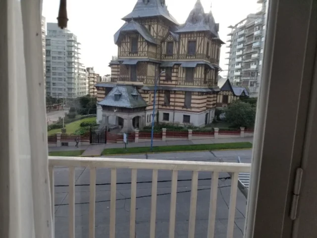 Departamentos, pisos y semipisos en Venta — colon 1184