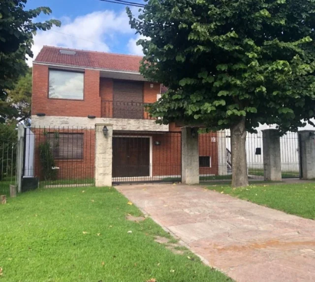 Casas, chalets en Venta — Aragon