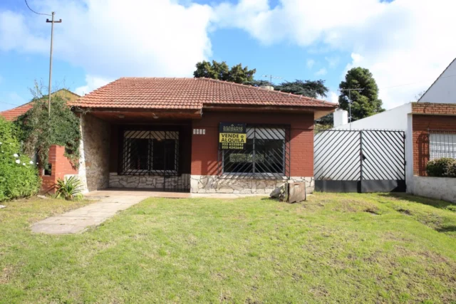 Casas, chalets en Venta — Lebensohn 3024