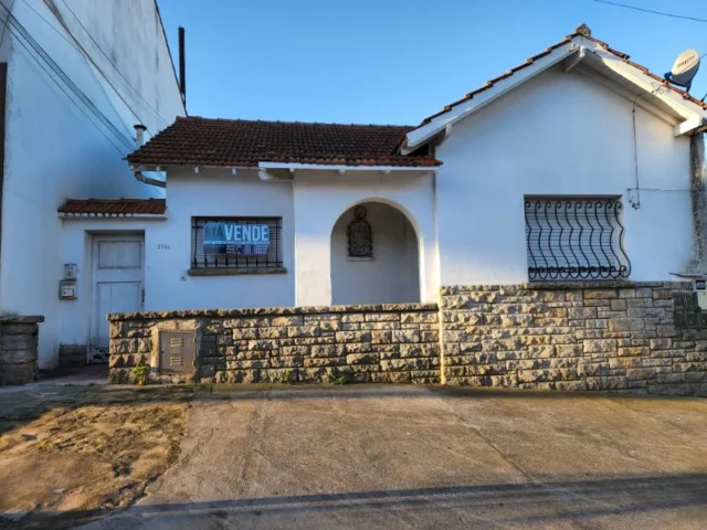 Casas, chalets en Venta — Gaboto 3751