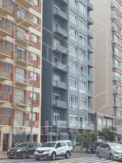 Departamentos, pisos y semipisos en Venta — calle 12 1271
