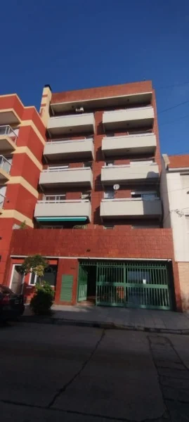 Departamentos, pisos y semipisos en Venta — Entre Rios 2700