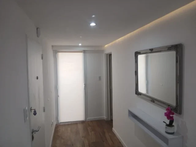 Departamentos, pisos y semipisos en Venta — Colon 2300