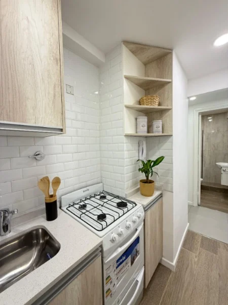 Departamentos, pisos y semipisos en Venta — Colon 2100