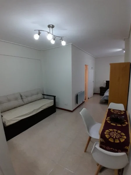 Departamentos, pisos y semipisos en Venta — Entre Rios 1800