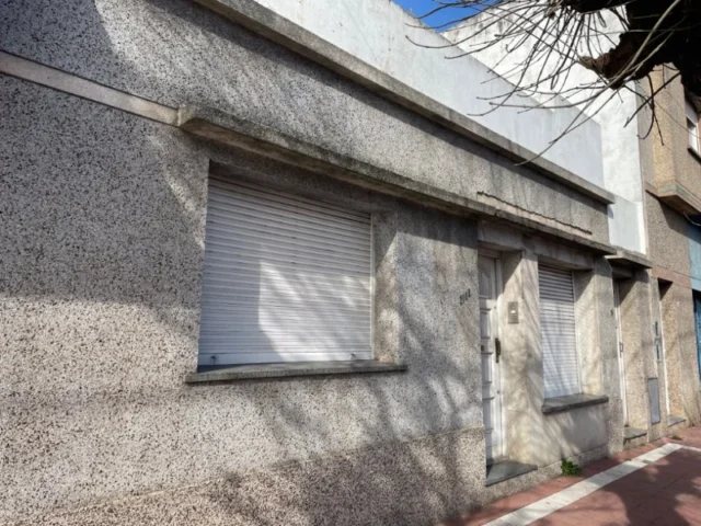 Casas, chalets en Venta — Primero de Mayo 2186