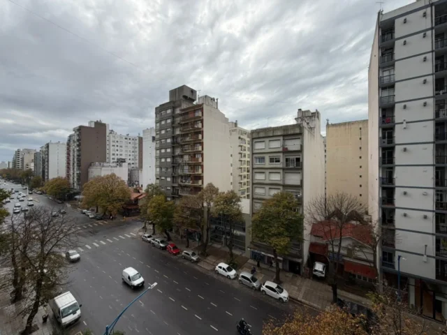 Departamentos, pisos y semipisos en Venta — COLON 2628