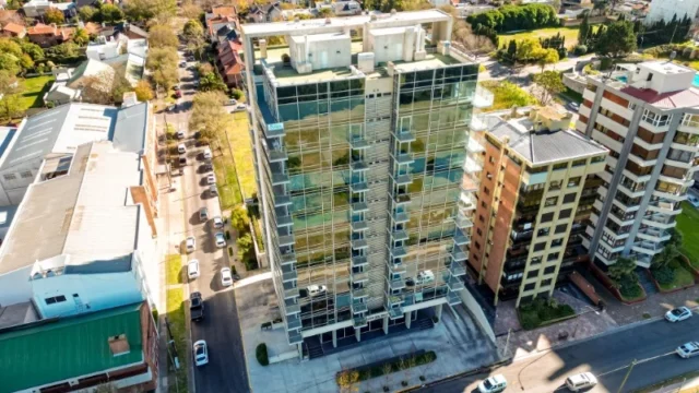 Departamentos, pisos y semipisos en Venta — ALEM 4375