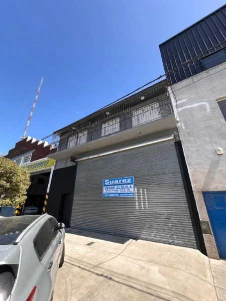 Galpones en Venta — CHAMPAGNAT  2450