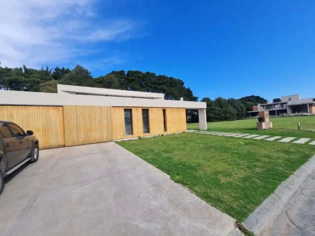 Casas, chalets en Venta — Av. Jorge Newbery 5005