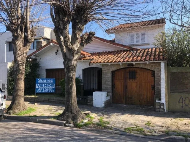 Casas, chalets en Venta — Viamonte 2800