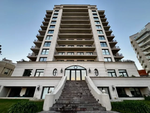 Departamentos, pisos y semipisos en Venta — ALBERTI 10