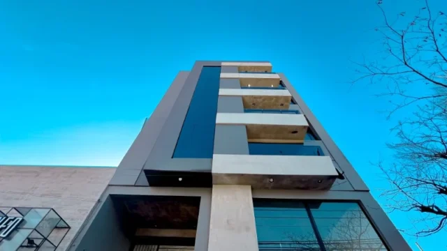 Departamentos, pisos y semipisos en Venta — Roca 1300