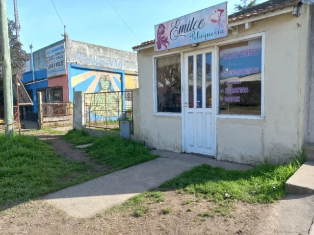 Casas, chalets en Venta — C. Comodoro Rivadavia 4464