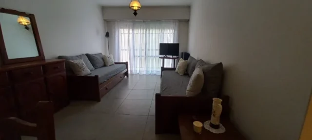Departamentos, pisos y semipisos en Alquiler Temporario — Avenida luro 2500