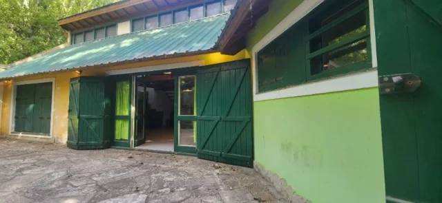 Casas, chalets en Venta — Av. Manuel Cobo 527