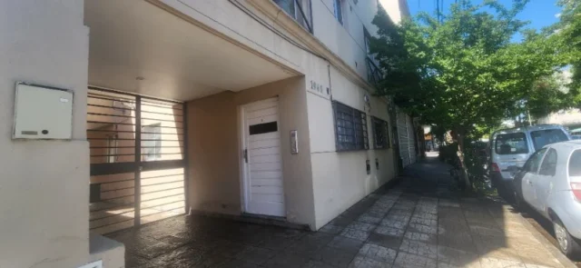 Departamentos, pisos y semipisos en Venta — Olazabal 1968