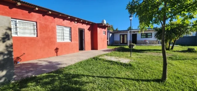 Casas, chalets en Venta — De Los Pinos 520
