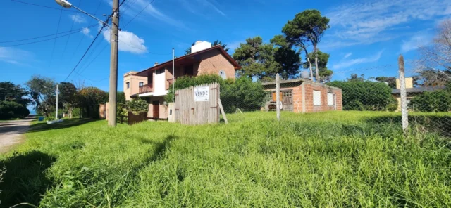 Casas, chalets en Venta — C. 497 570