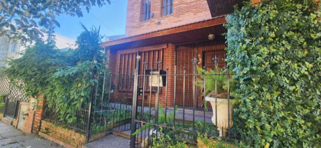 Casas, chalets en Venta — Chacabuco 5243