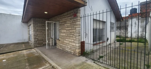 Casas, chalets en Venta — Estado de Israel 1823