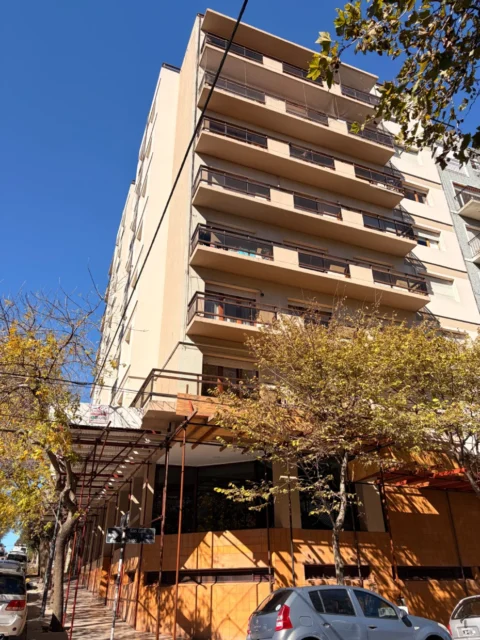 Departamentos, pisos y semipisos en Venta — 9 de Julio 2694