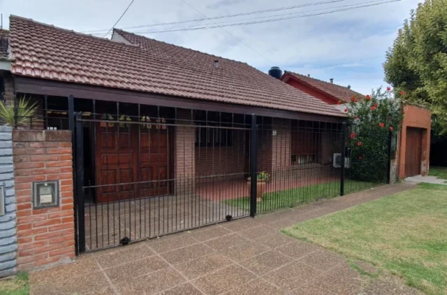 Casas, chalets en Venta — French 5733
