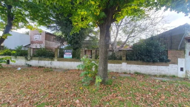 Casas, chalets en Venta — Martinez Zuviria 1973