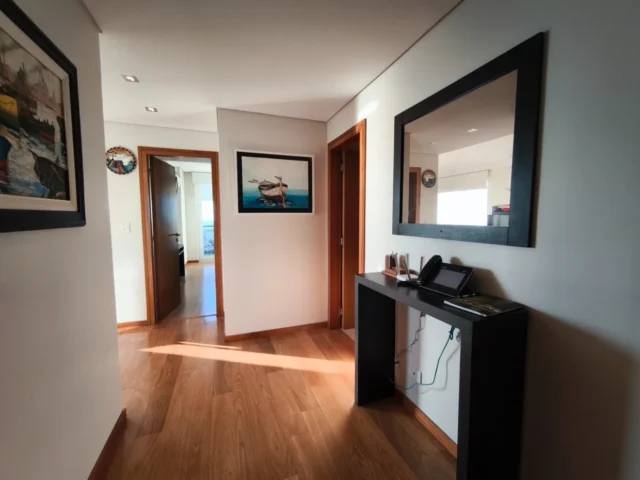 Departamentos, pisos y semipisos en Venta — Alem 4605