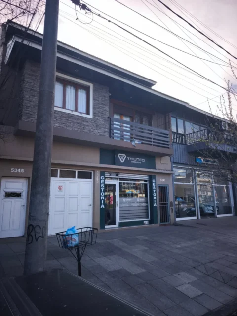 Locales en Alquiler — Colon 5343