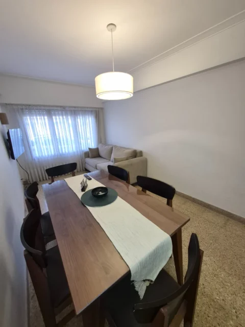 Departamentos, pisos y semipisos en Alquiler — Funes 1438